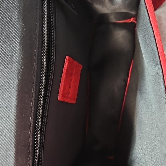 ASOS DESIGN SUEDE RING BALL CROSSBODY BAG IN RED - Picture 7 of 8